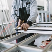 ¿Cómo es el correcto proceso de fijación de una ventana?