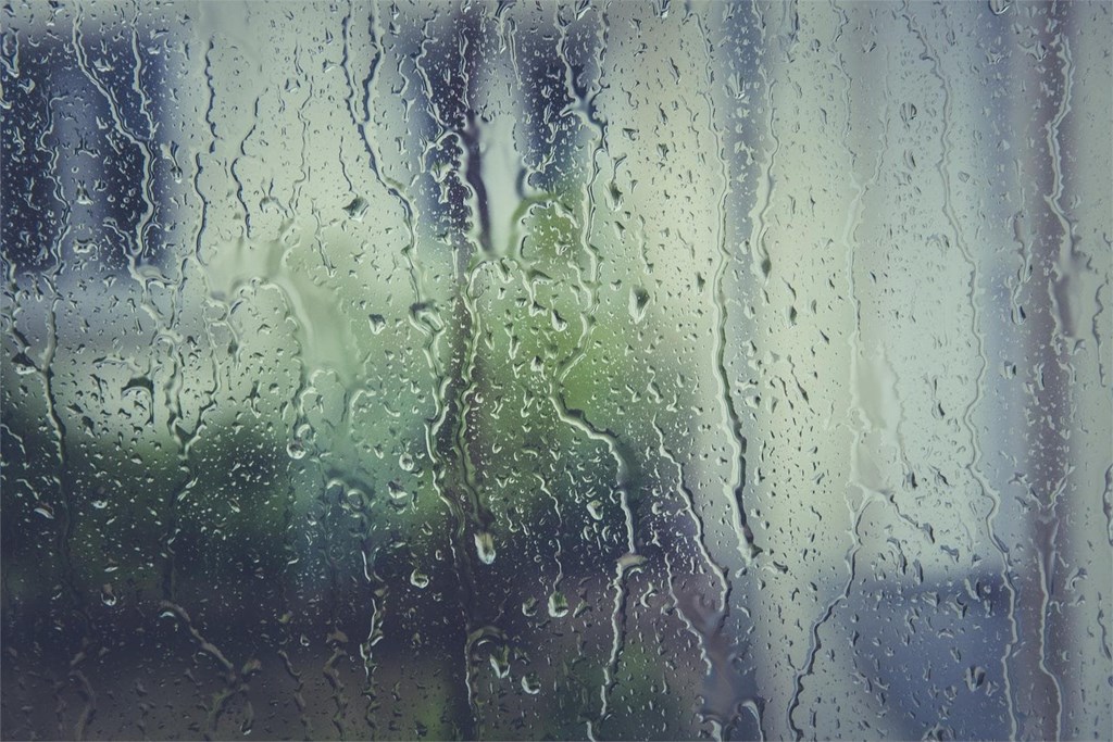 ¿Cómo evitar las filtraciones de agua en tus ventanas? 
