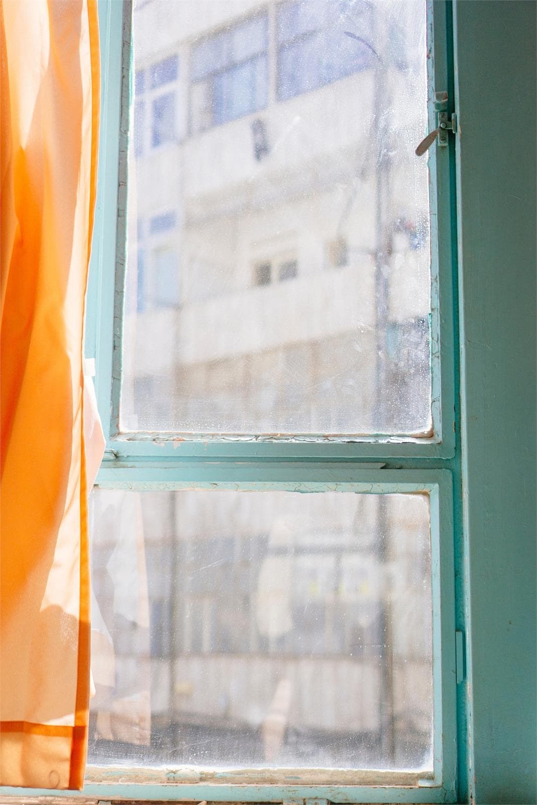 ¿Cómo se puede cambiar una ventana vieja por una nueva en Santiago? - Imagen 1