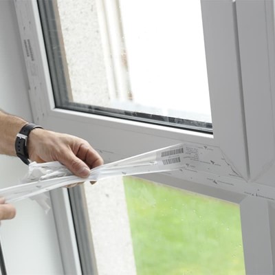¿Pueden las ventanas aislar y eliminar el ruido exterior?